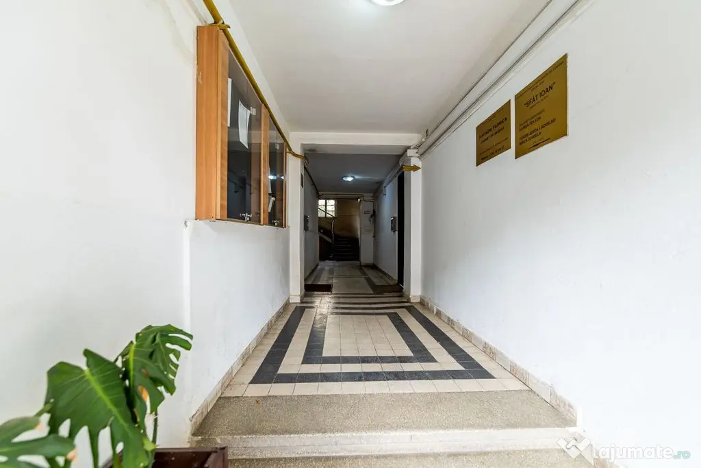 Apartament 3 camere + GARAJ PROPRIU pe B-dul Vasile Milea | Etaj 2 - Arad (Arad)