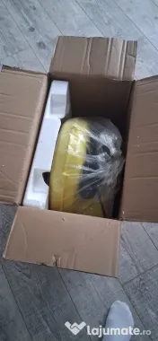 • Suflantă aer electrică profesională 1200W, NOUĂ la cutie, pentru castele. 