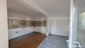 Casa cu 2 camere si mansarda ,plus bucatarie de vara .