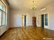 Apartament 5 camere de vanzare, renovat, zona Sinaia Timisoara 