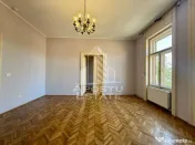 Apartament 5 camere de vanzare, renovat, zona Sinaia Timisoara 