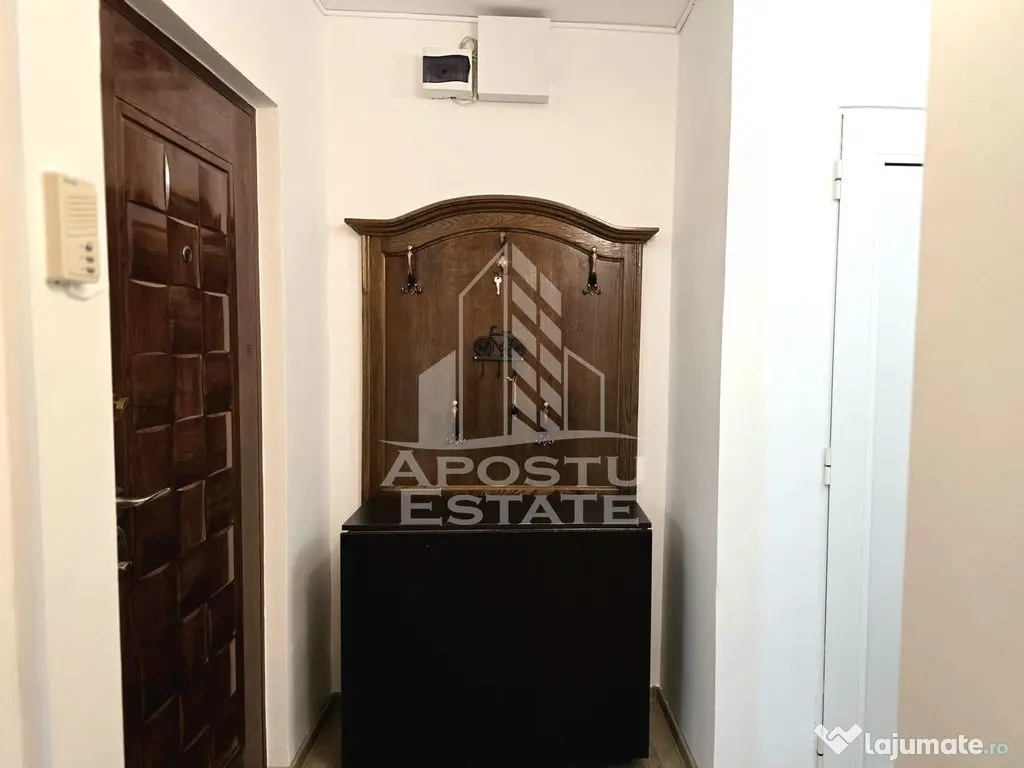 Apartament cu 3 camere,de inchiriat, parter, Arad - Arad (Arad)