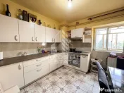 Apartament 4 camere, decomandat, 95mp, etaj 1, zona Turist, Sagului 