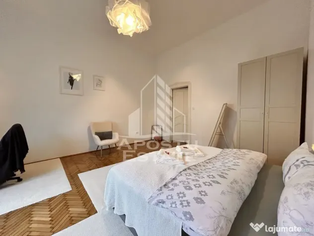 Apartament, spatios etaj 1, vedere in Piata Victoriei - Timisoara (Timis)
