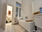 Apartament, spatios etaj 1, vedere in Piata Victoriei