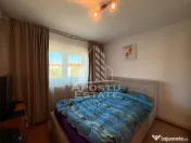 Apartament cu 2 camere de vanzare, centrala proprie, zona Aradului 