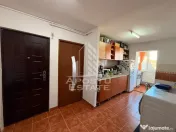 Apartament cu 2 camere de vanzare, centrala proprie, zona Aradului 