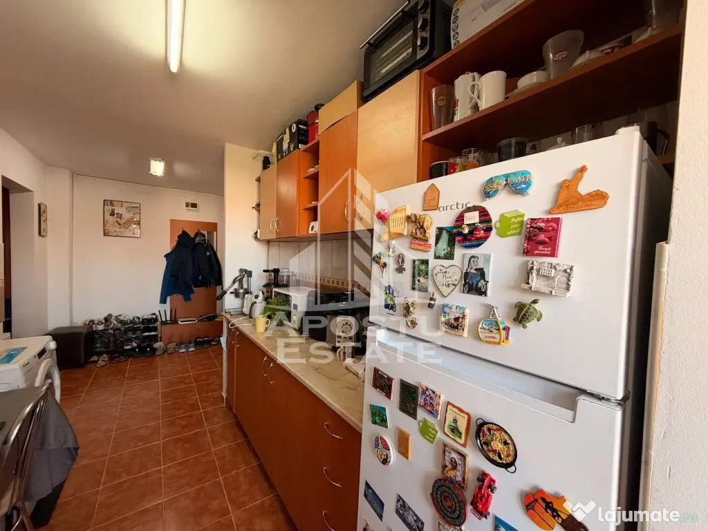 Apartament cu 2 camere de vanzare, centrala proprie, zona Aradului - Timisoara (Timis)