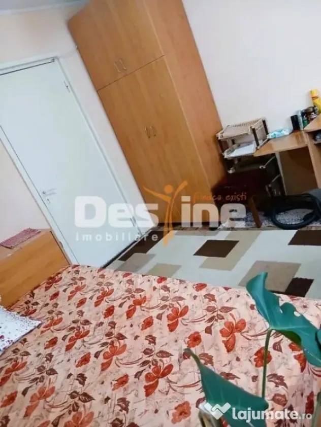 Apartament cu 3 camere de vanzare zona centrala - Focsani (Vrancea)