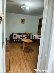 Apartament cu 3 camere de vanzare zona centrala