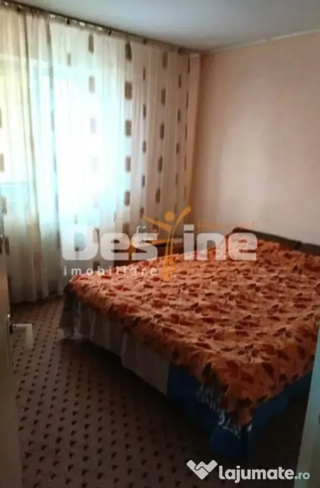 Apartament cu 3 camere de vanzare zona centrala - Focsani (Vrancea)