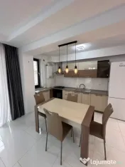 Apartament 3 camere, 75 mp, zona Ultracentrală 
