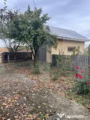 Casă cu teren și anexe de vânzare în Dorohoi – Progres 