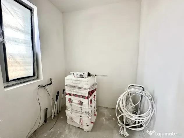 Duplex despartit prin camera tehnica | 4 camere | 115 mp uti - Mosnita Veche (Timis)