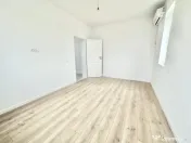 Apartament cu 2 camere - loc de parcare inclus - zona Calea 