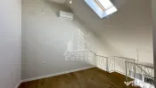 Apartament pe 2 niveluri, 82 mp utili, Complexul Studentesc 