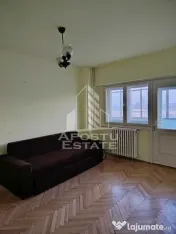 Apartament cu 3 camere, 2 bai,2 balcoane, etaj intermediar,Iuliu Maniu 