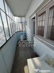 Apartament cu 3 camere, 2 bai,2 balcoane, etaj intermediar,Iuliu Maniu 
