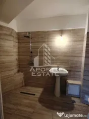 Apartament cu 3 camere, 2 bai,2 balcoane, etaj intermediar,Iuliu Maniu 