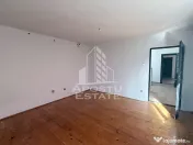 Casa individuala de vanzare pe parter Fratelia-Girocului 