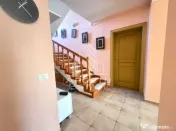 Casa individuala cu 5 camere, carport, 426mp teren in Sanandrei 