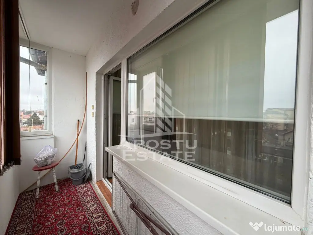 Apartament cu 2 camere, semidecomandat,centrala proprie,zona Girocului - Timisoara (Timis)