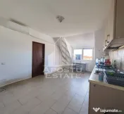 Apartament cu 3 camere, de vanzare, centrala proprie, zona Lipovei 