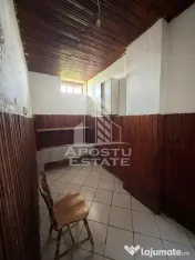 Casa de vanzare in Sandra, 5755 mp, teren, acoperis nou 
