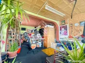 Casa individuala cu spatii comerciale - Zona Parneava spre Alfa 