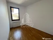 Casa de inchiriat, 4 dormitoare, 3 bai, garaj, curte, zona Lipovei. 