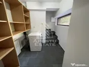 Casa de inchiriat, 4 dormitoare, 3 bai, garaj, curte, zona Lipovei. 