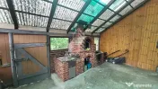 Casa individuala cu 6 camere,2 bai,teren de 1017 mp Pischia Central 