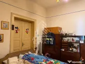 Două case de vânzare în aceeași curte zona Maria