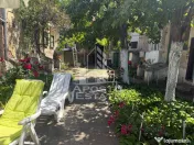 Două case de vânzare în aceeași curte zona Maria