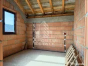 Casa individuala de vanzare la rosu Giarmata 