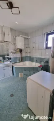Casa cu 4 camere