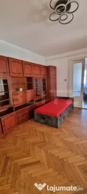 Casa cu 4 camere