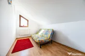 Casă 4 camere, garaj, foișor, grajd, 6000mp teren lângă padure 