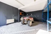 Casă 4 camere, garaj, foișor, grajd, 6000mp teren lângă padure 