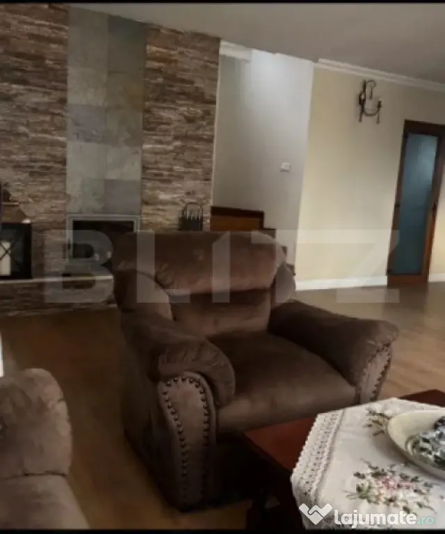 Casă de vânzare, 360 mp, zona Sud-Vest - Bistrita (Bistrita-Nasaud)