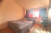 Daca vezi anuntul, e pentru tine: 3 camere la mansarda