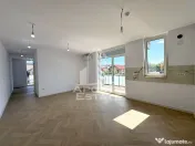 Apartament cu 2 camere nemobilat de inchiriat in Aradului, Open space 