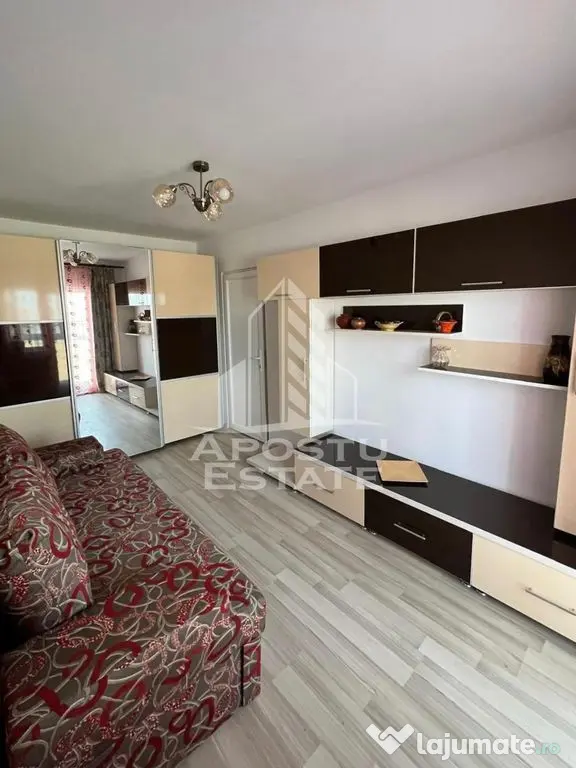 Apartament 3 camere, 6 Vanatori - Arad (Arad)