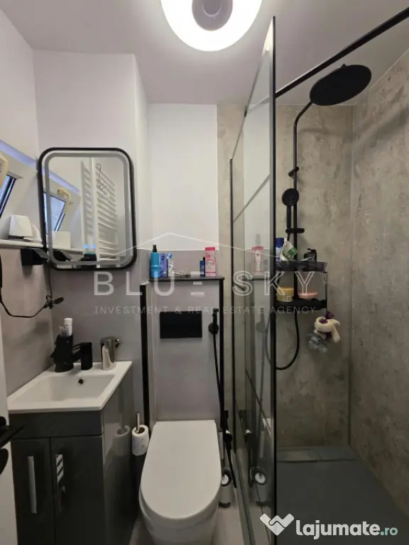 Apartament 3 camere în vilă, cu terasă proprie și loc de - Constanta (Constanta)