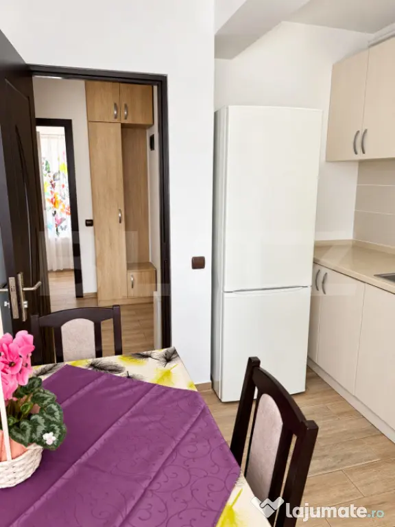 Apartament cu 2 camere, mobilat, cu parcare și centrală pr - Rasnov (Brasov)