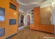 Apartament decomandat 3 camere,Zona Vlaicu 