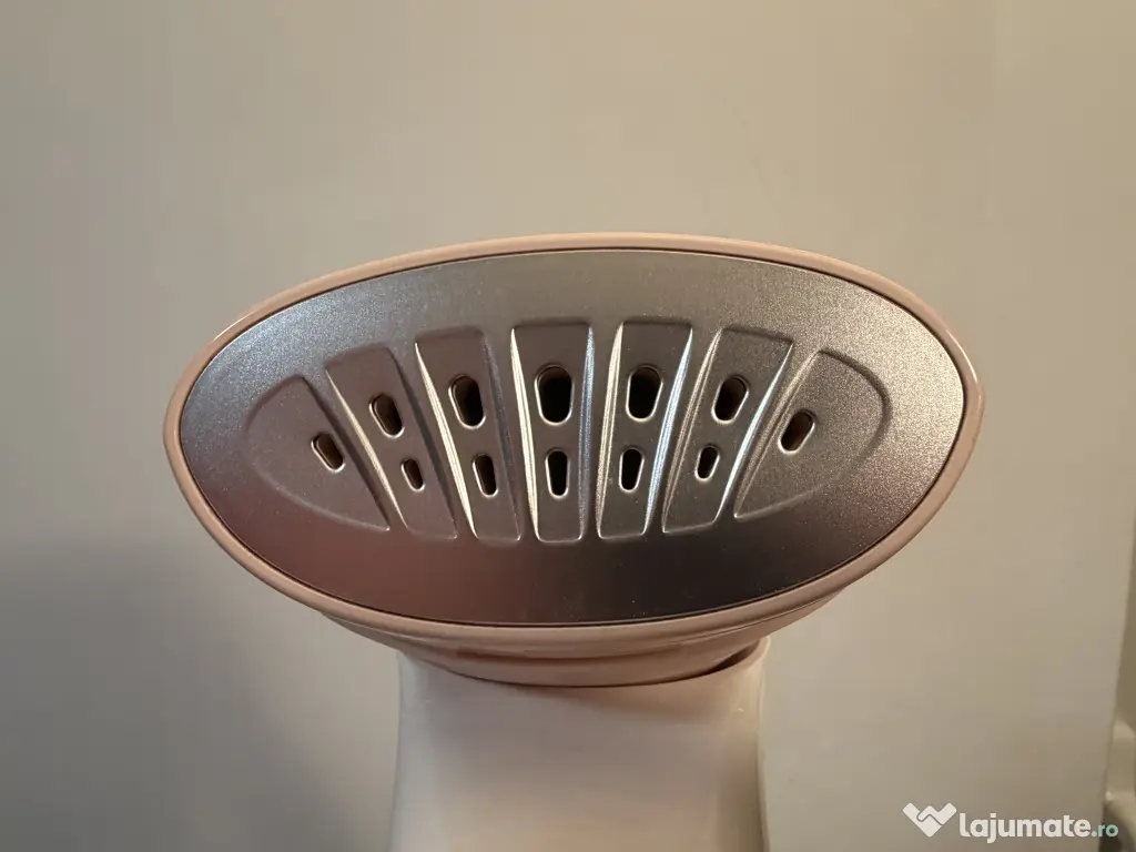 Aparat de călcat vertical Philips ComfortTouch GC552