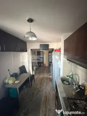 Apartament cu 3 camere de vânzare – Crângași 
