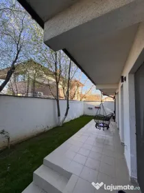 Proprietar - Apartament 3 camere cu curte proprie 80 mp