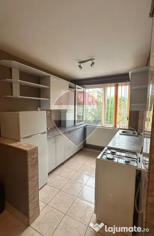 Apartament cu 2 camere de închiriat – zonă ultracentrală - Baia Mare (Maramures)